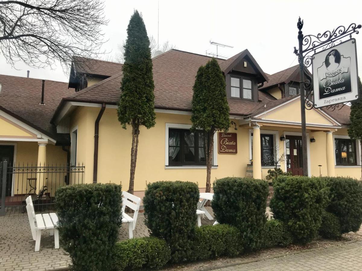 Dworek Biala Dama Nieborów Exterior foto
